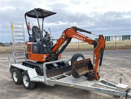 Máy đào mini Hitachi ZX17U-5A