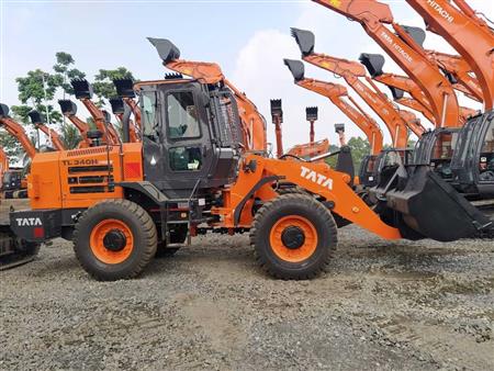 Máy xúc lật Tata Hitachi TL 340H Prime