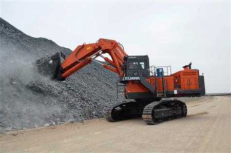 Xe xúc đào khai mỏ Hitachi EX1200-7