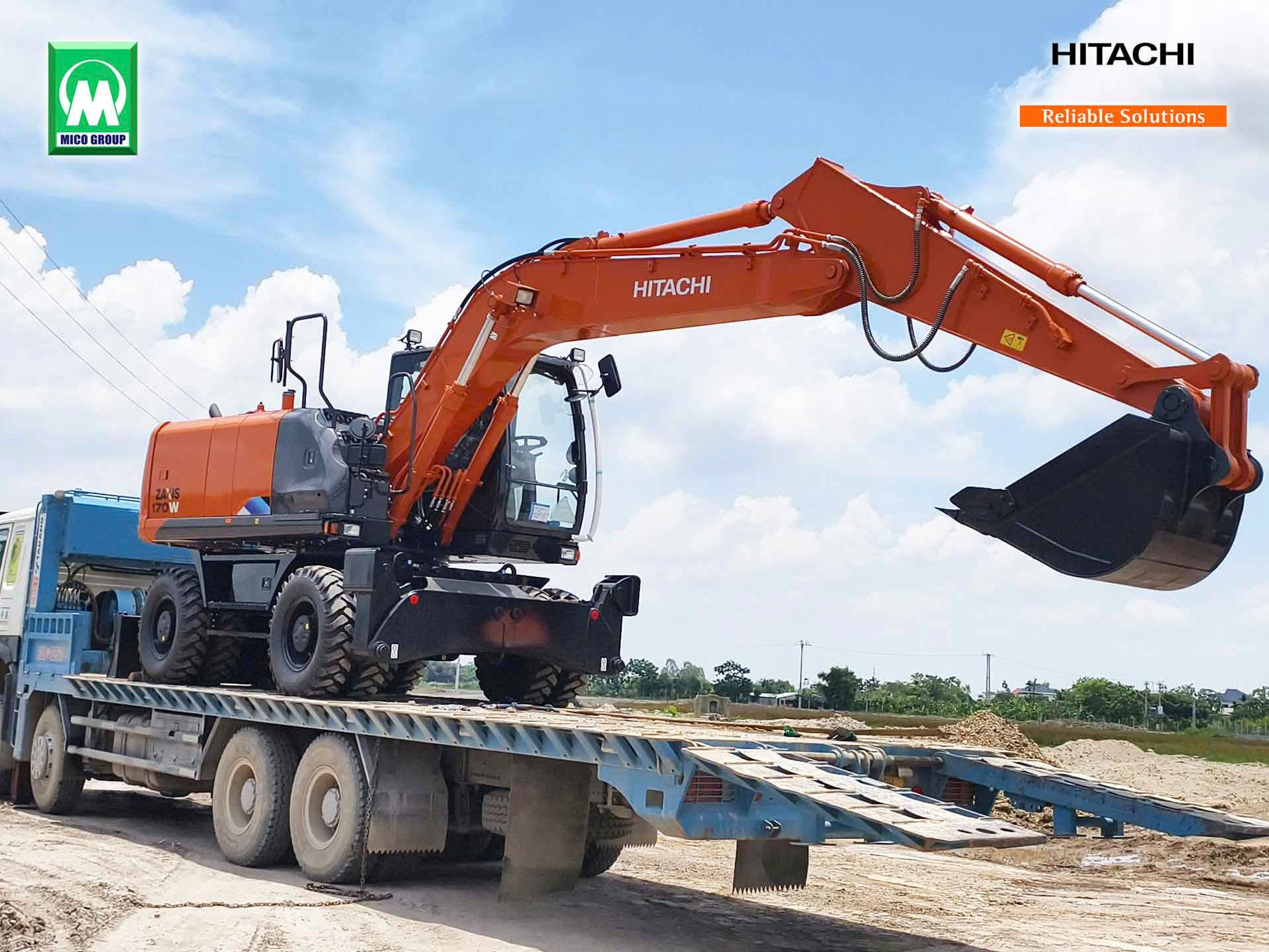 Hitachi ZX170W-5A chuẩn bị xuống xe