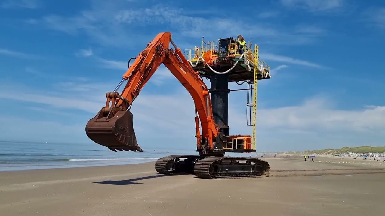 Máy đào Hitachi ZX870 Starfish xây dựng trang trại điện gió